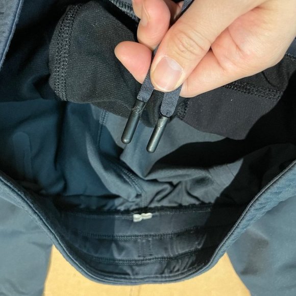 Lululemon Chill Motion grey size S men's pants. Tailored fit. Great condition! - Picture 6 of 8